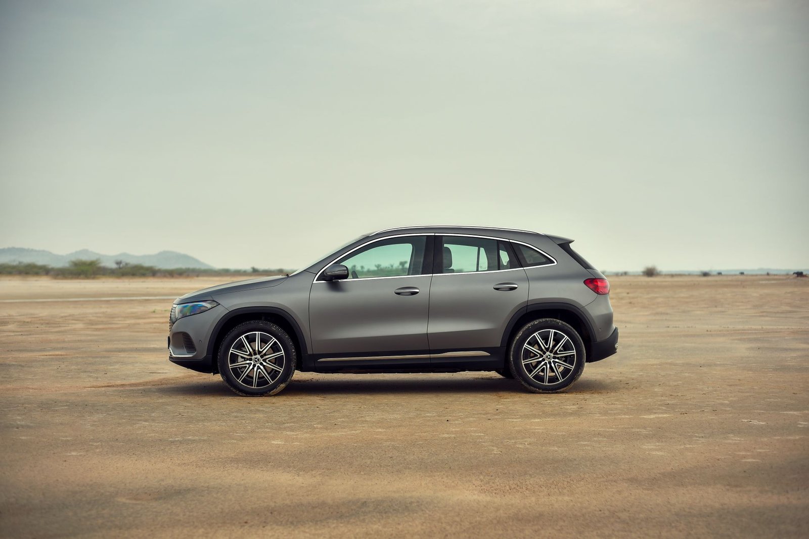 Mercedes-Benz EQA profile